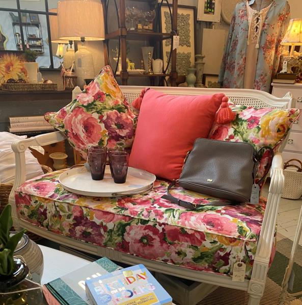 PR flower settee